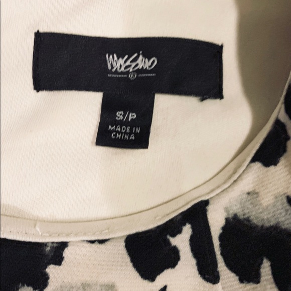 Mossimo - Picture 2 of 3